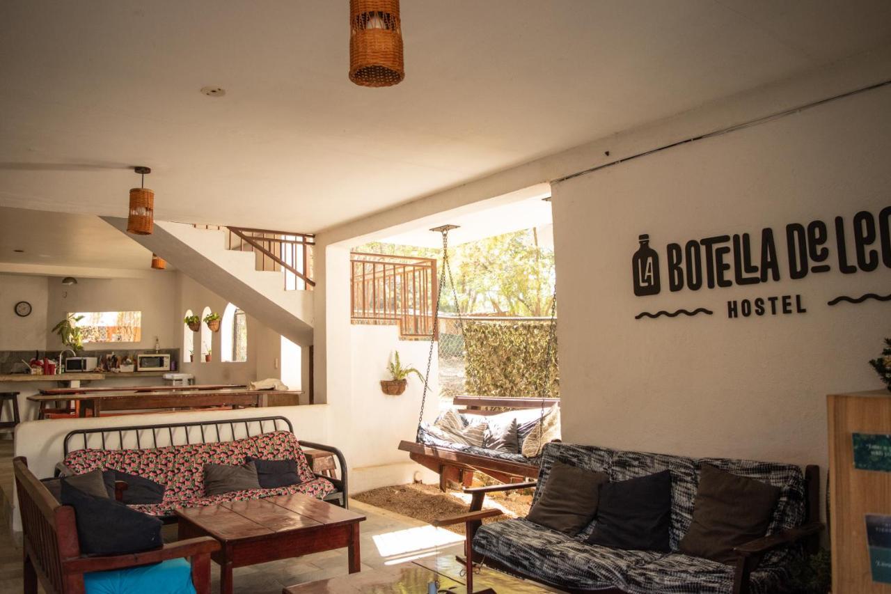 Hostel La Botella De Leche - *